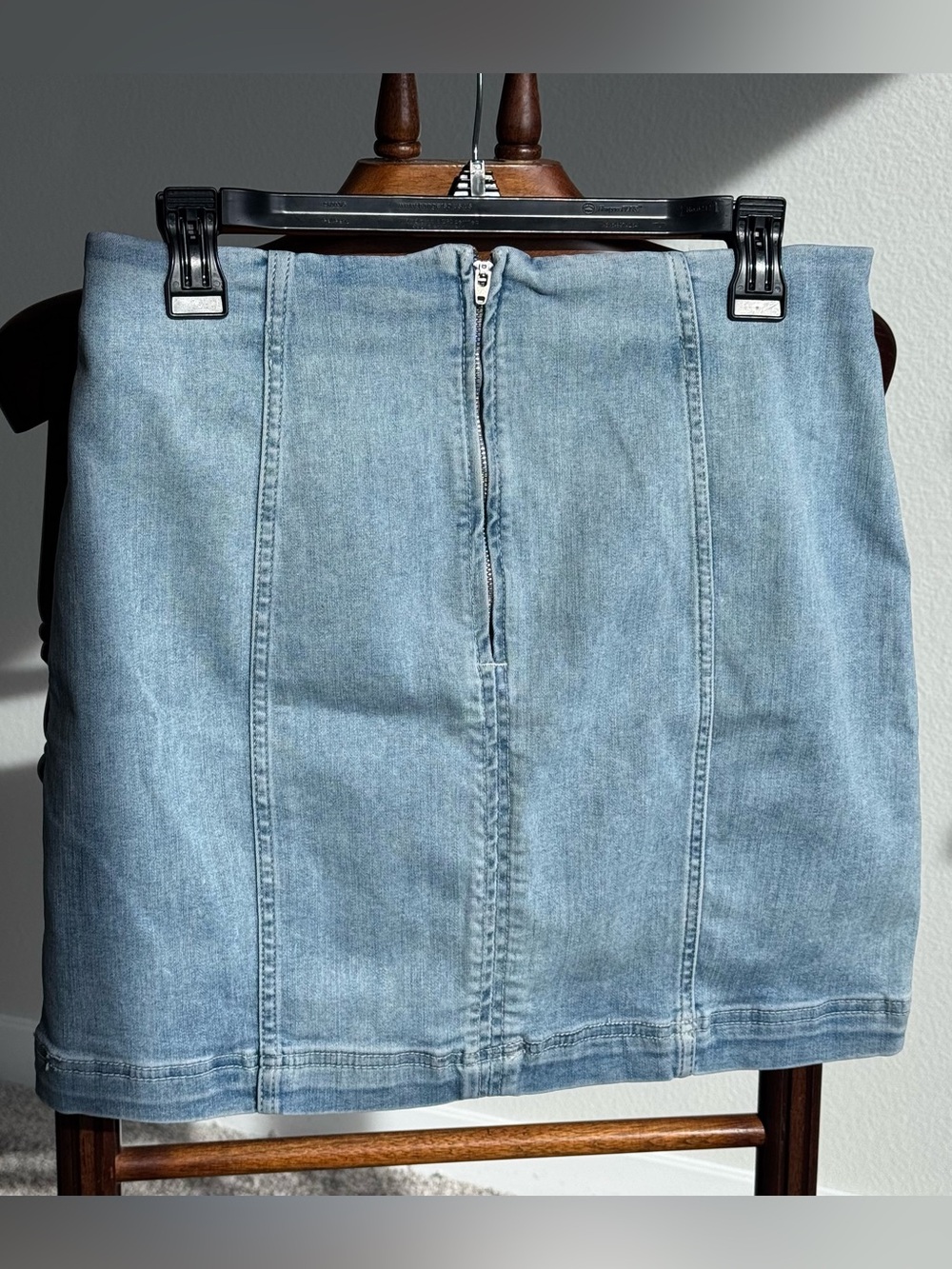 Free People Women’s Size 12 Modern Femme Denim Mini Skirt Stretchy Back Zip Y2K
